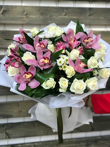 Букет цветов из: Розы и Хризантемы в Томилино